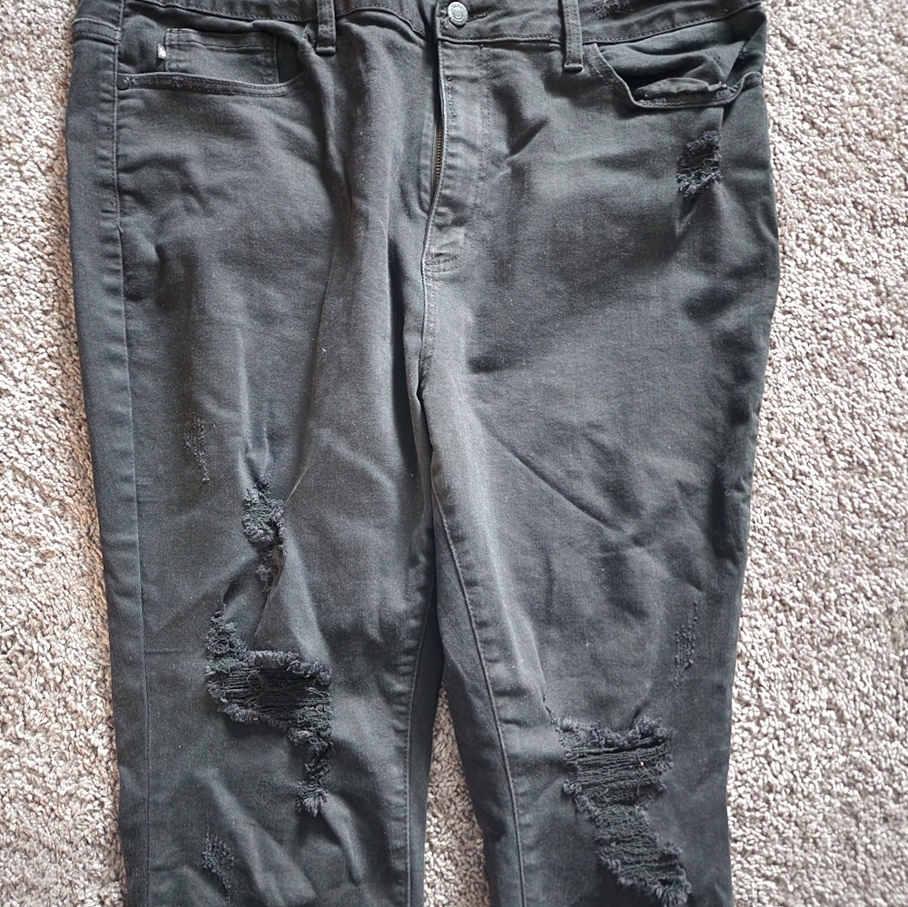 Judy Blue Black Distressed Skinny